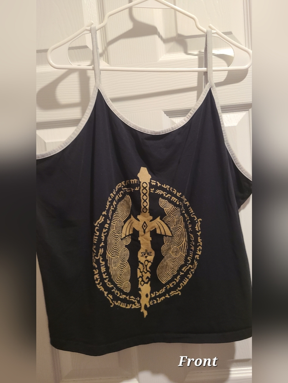 Hot Topic Legend Of Zelda: Tears Of The Kingdom Graphic Mastersword Crop Tank 2X